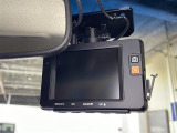 【ドライブレコーダー】映像・音声などの運転中の記録を残します。事故などを起こした起こされた時の証拠になりえますので、もしも時でも安心ですね。
