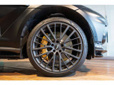 【SKY GROUP】BMW、MINI、VOLVO、JAGUAR、LANDROVER、PORCHE、MASERATI、LAMBORGHINI、ASTON MARTINの他14ブランドの輸入車を取り扱う正規ディーラーです。新潟県/神奈川県/東京都中心に全国で販売をしております。