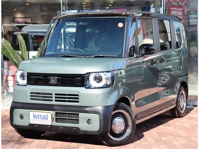 N-BOXジョイ ターボ 2トーン届出済未使用車 純正9インチナビ