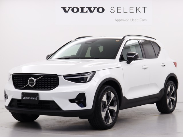 XC40ウルトラ B4 AWD 4WD