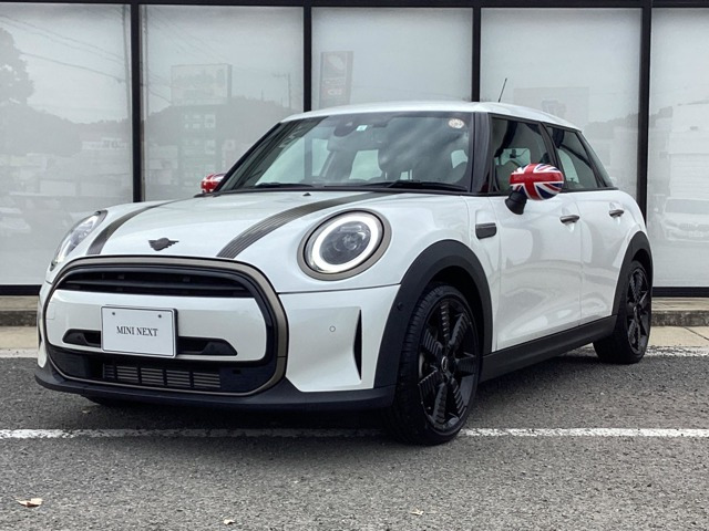 ミニクーパー レゾリュート エディション DCT