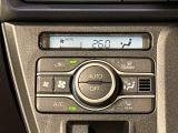 車内空調は&rdquo;AUTOエアコン&rdquo;にお任せ。運転に集中出来ますよ!