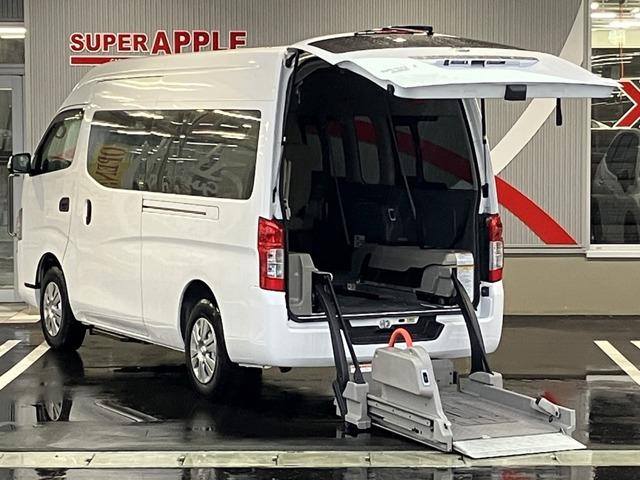 NV350キャラバン  2.5 チェアキャブ 車いす4名仕様 ディーゼルターボ 4WD