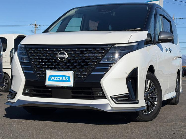 セレナ1.4 e-POWER AUTECH