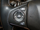 【ステアリングリモコン】ステアリングにオーディオ調節可能なスイッチが装備されていますので運転中でも視線をそらさずにオーディオの調節が可能です!