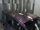 全車整備代金を車両本体価格に含んでおります。法定点検整備または定期点検を実施し、点検記録簿を発行致します。