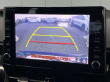 後方モニター表示でバック時の障害物もしっかり見えます!