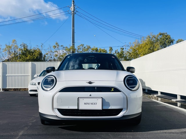 ミニ クーパー SE