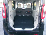 リヤシートをたためば荷室が広がります!高さもあるので便利ですね♪