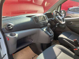 ご納車前にスタッフが入念に清掃し気持ちよく乗り出せるように致します。
