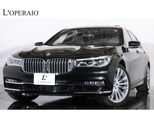 7シリーズM760Li xドライブ V12 エクセレンス 4WDV12気筒 スカイラウンジルーフ リアエンタ