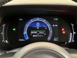 メーターはオプティトロンメーター+7.0インチTFTカラーマルチインフォメーションディスプレイを搭載した多機能表示になっています。デジタルメーター下部に様々な情報を表示し車両の設定を行います。