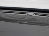 【harman/kardon】世界のオーディオファン垂涎のプレミアムサウンドシステムを搭載。原音に近い音場空間を忠実に再現。乗る人すべてに最良の音響体験を提供します。