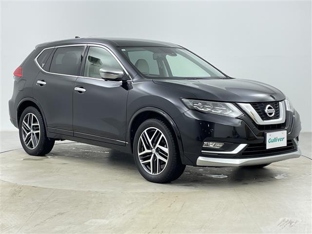 エクストレイル2.0 モード・プレミア ハイコントラスト インテリア 4WD本革シート