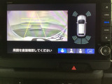 バックでの車庫入れも安心です! リアカメラが付いているバックモニター付のナビを装備しております。バンパーについているソナーや、操作線もついており距離感も画面から確認できます。