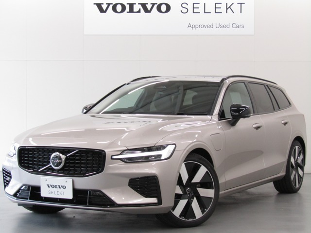 V60ウルトラ T6  AWD プラグインハイブリッド 4WD