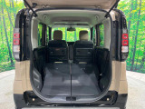 普段のお買い物や通勤、送迎等に十分な荷室スペースを確保しております。セカンドシートを倒すと、大きな荷物の積載も可能です♪