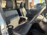 自社認証工場を完備しておりますので、納車前の車検・整備や、アフターメンテナスもばっちりですので、安心して当社にお任せ下さい。また、当社にて車輌ご成約のお客様はオイル交換永久無料のサービス付きです!