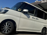 自社認証工場を完備しておりますので、納車前の車検・整備や、アフターメンテナスもばっちりですので、安心して当社にお任せ下さい。また、当社にて車輌ご成約のお客様はオイル交換永久無料のサービス付きです!
