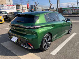 コーナーセンサー付きですので駐車も安心です。
