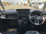 見通しのよいすっきりとした視界で、誰でも運転しやすいです。運転のしやすさは疲れにくさにも繋がります