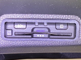ビルトインタイプの【ETC】で見た目もスッキリ。高速道路の利用にとても便利です。