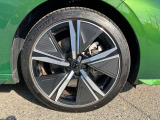 ホイールは4本ともガリ傷なく綺麗です。