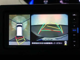 パノラミックビューモニター付きで、車両の周囲を確認することができるので安心できますね♪