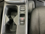 パーキングブレーキはスマートな電子制御式と合わせて渋滞時等にブレーキペダルから足を離しても停車状態を保持してくれるオートブレーキホールド機能で運転が楽になります。スタートはアクセルペダルを踏むだけ