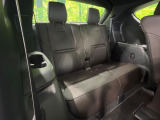 3列目シートはもちろん状態良好☆大人でもゆったりと座って頂けますので、大人数でのお出かけもラクラクです♪ご家族で、気の知れた仲間で、ドライブに行くのが楽しみですね♪
