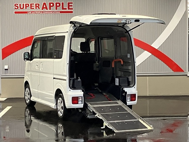 NV100クリッパーリオ  チェアキャブ ハイルーフ 4WD