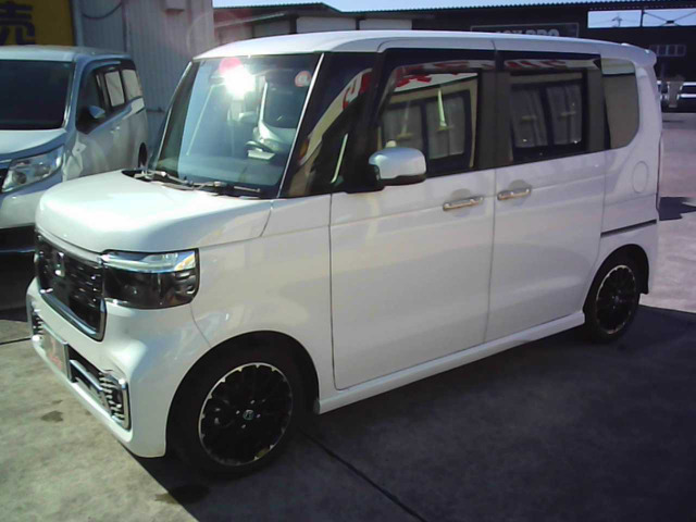 N-BOXカスタム ターボ コーディネートスタイル モノトーン 