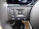 ステアリングスイッチが装備されておりステアリングから手を離す事無くオーディオ類の操作が可能ですので非常に便利です♪