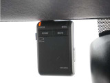◆前後ドライブレコーダー付き◆映像・音声などを記録する自動車用の装置です。もしもの事故の際の記録はもちろん、旅行の際の思い出としてドライブの映像を楽しむことができます。