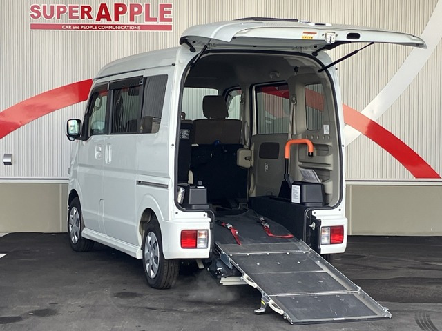 NV100クリッパーリオ  チェアキャブ ハイルーフ 4WD