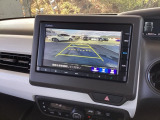 バックモニターにガイド線表示付きなので車庫入れも安心【カメラアングルは3パターンから選べます】知らない道でも安心して楽しくお出かけができます。