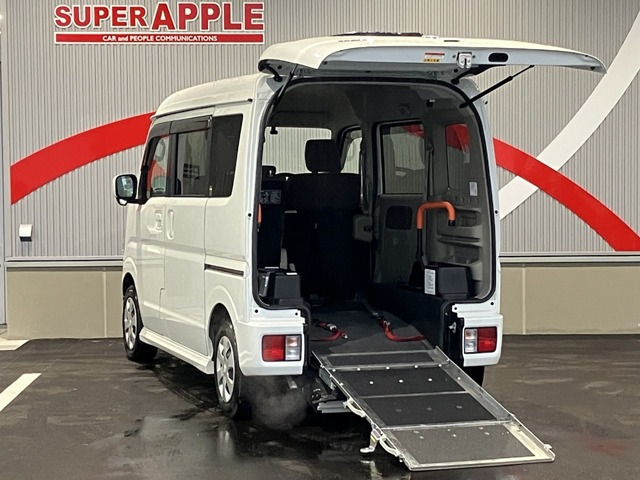 NV100クリッパーリオ  チェアキャブ ハイルーフ 4WD