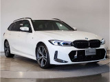 BMWのダイナミック且つエモーショナルなスタイルを印象付けるキャラクターライン(プレスライン)眺めているだけで溜め息の出る美しさです☆