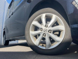 【純正14インチアルミホイール】外観にマッチした純正アルミホイールを装着しております。各種社外アルミホイールや、スタッドレスタイヤも取扱いしております。是非ご相談ください♪