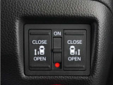 ◆両側電動スライドドア◆狭い駐車場でも乗り降りが楽々♪お子様が隣の車にドアを当ててしまう心配もございません!小さなお子様連れの方もこれで安心。