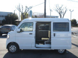 こちらの車両は店頭での現車確認、弊社にご入庫頂ける方限定の販売とさせて頂きます。遠方のお客様には大変申し訳ございませんがご了承をお願い致します。