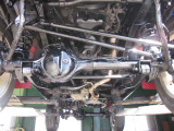 4WD車ですので冬場でも走りやすいです。