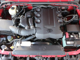 4000ccの大排気量エンジン!有り余るパワー!