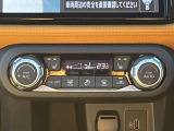 オートエアコン、前席シートヒーター装備車です!
