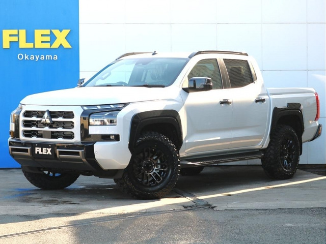 トライトン 2.4 GSR ディーゼル 4WD 