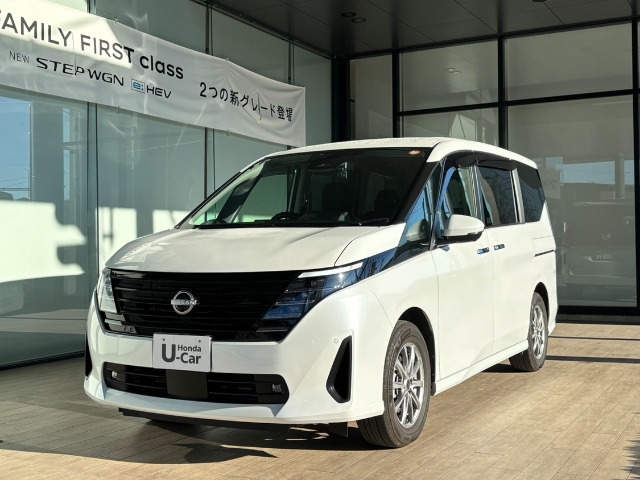 セレナ1.4 e-POWER XV