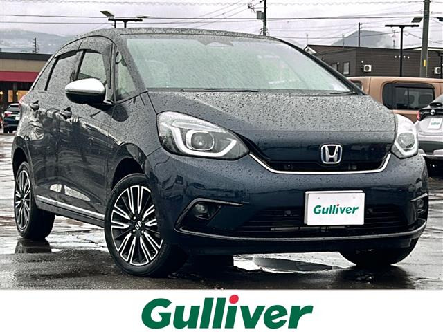 フィット1.5 e:HEV リュクス 4WD修復歴無し