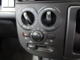 気温に合わせて直感的に操作することで、車内をいつでも快適に保てます。
