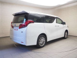 走りにこだわりながら収納力も持ち合わせたお車です。荷物を載せて軽快なドライブを楽しめますよ♪