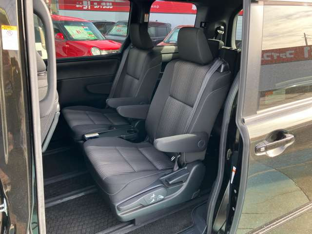 トヨタ ヴォクシー 2.0 ZS 4WD の中古車詳細 (58,000km, イナズマス